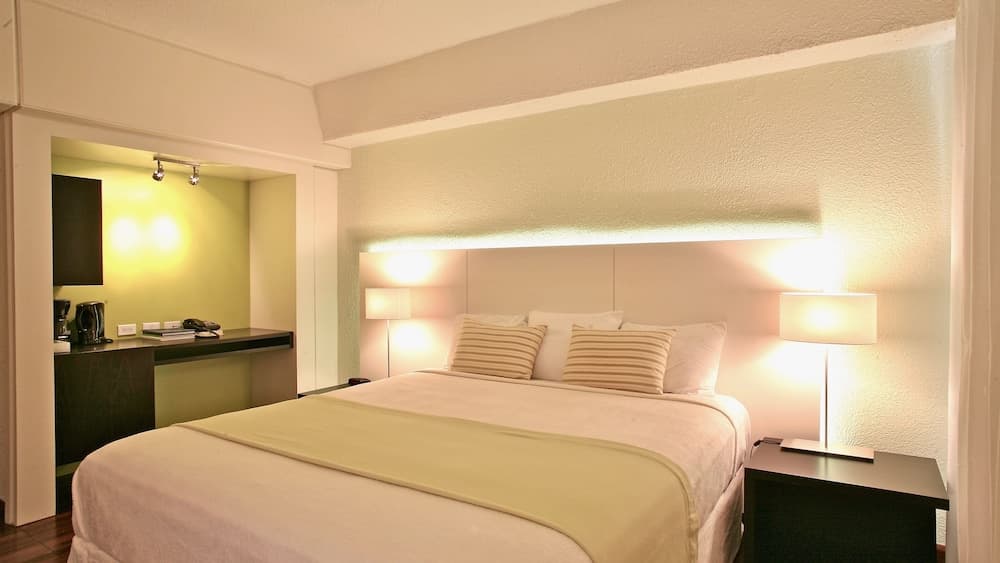 Holland House Beach Hotel - Photo 6