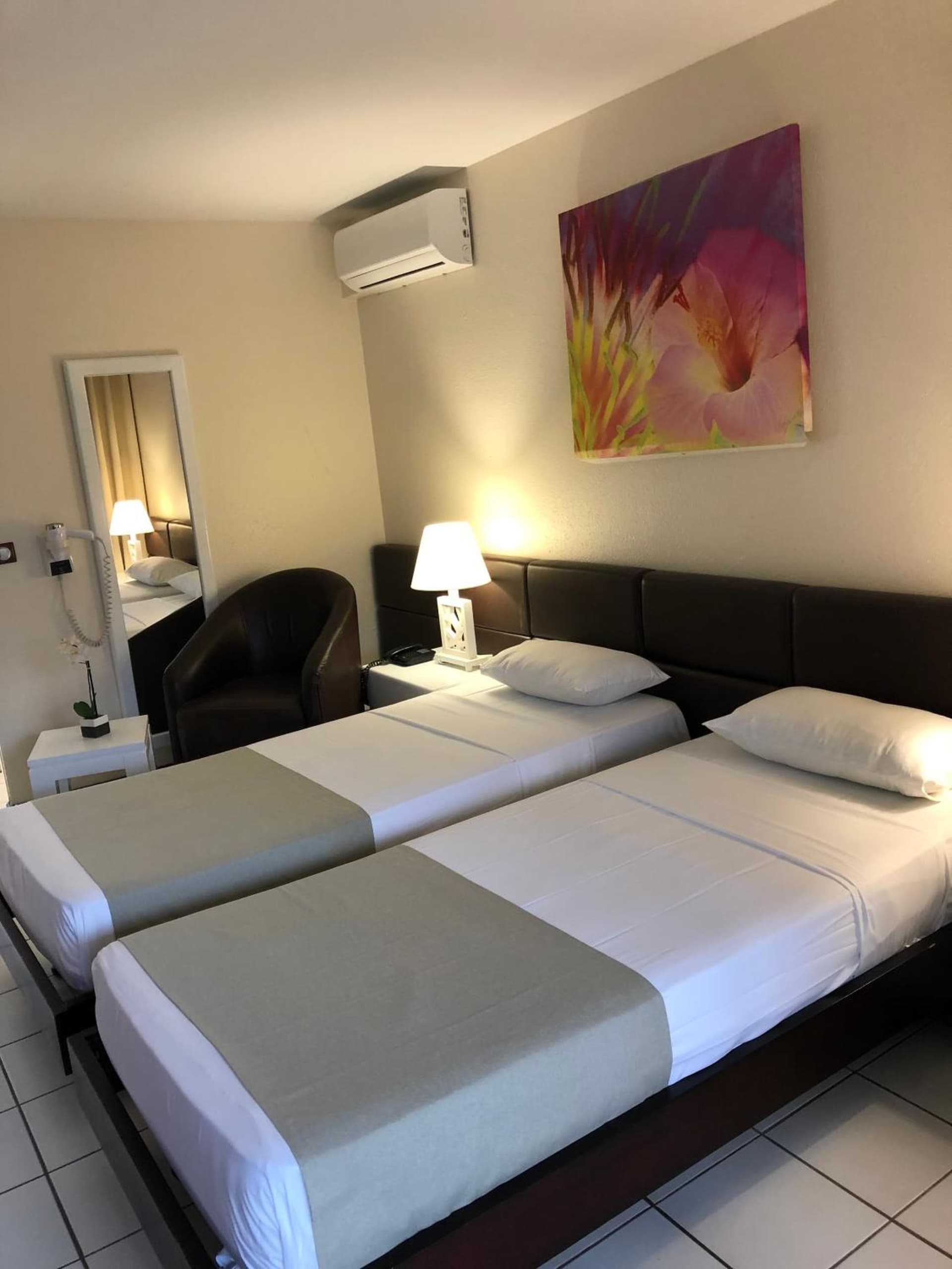 Canella Beach Hotel - Photo 96