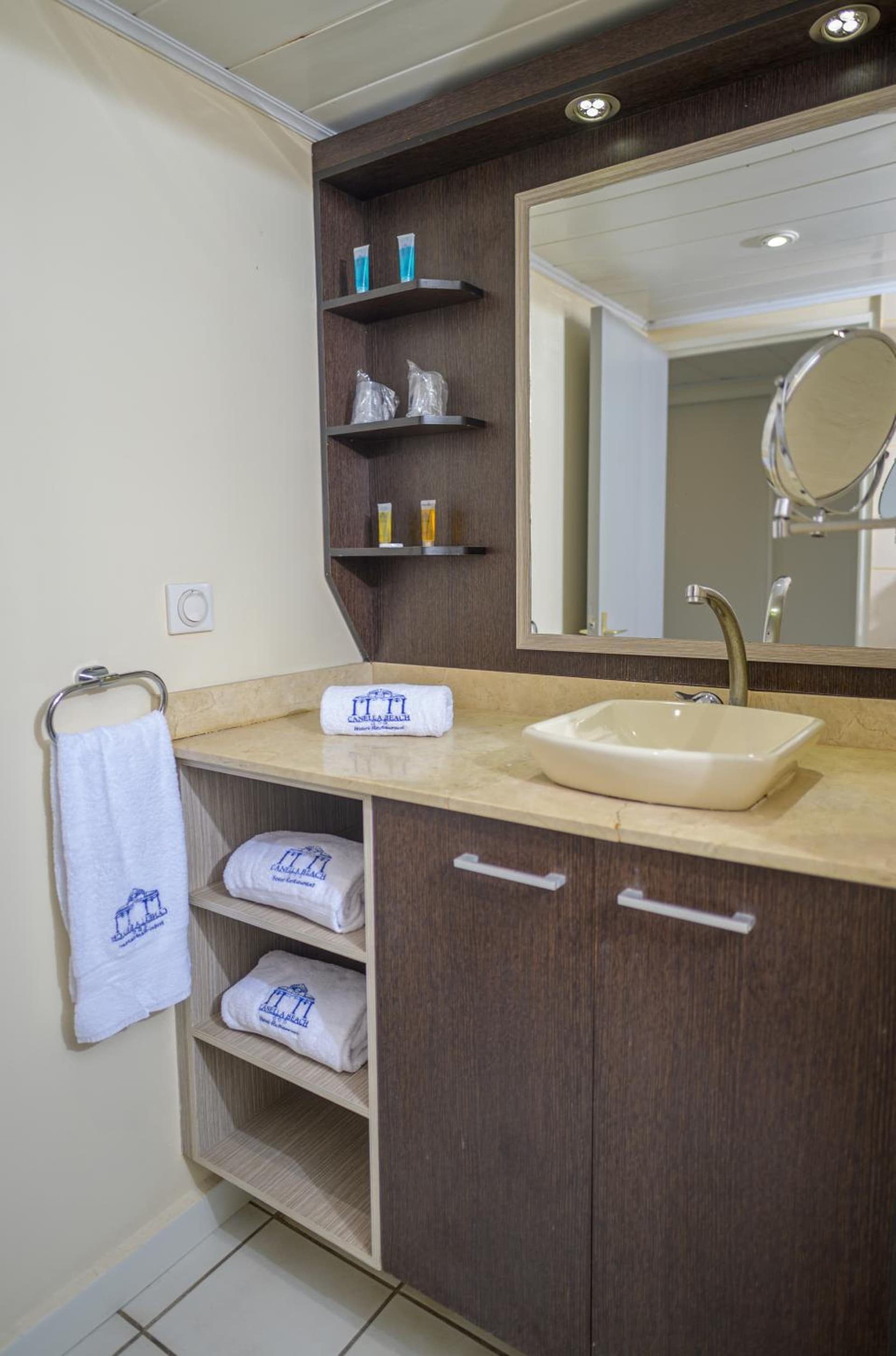 Canella Beach Hotel - Photo 13