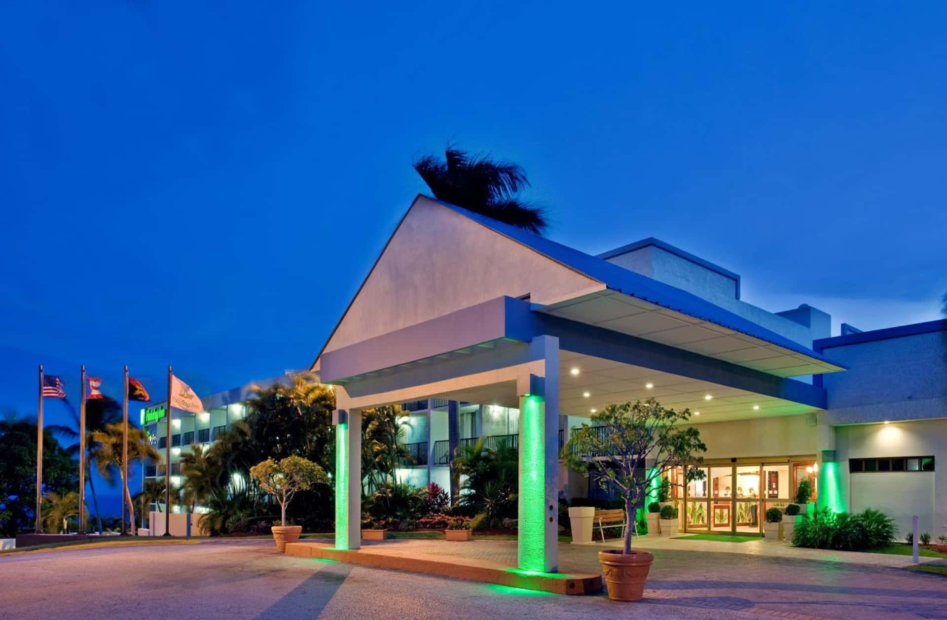Holiday Inn Ponce & El Tropical Casino by IHG - hotel in 3315 Ponce By Pass, Ponce