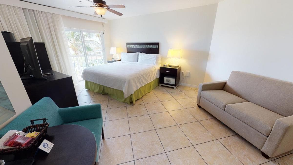 Holiday Inn Resort Grand Cayman by IHG - Photo 115