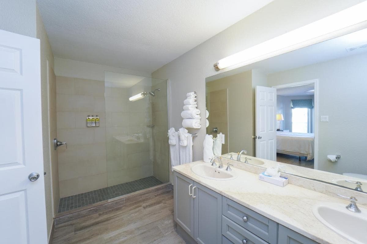 The Grand Caymanian Resort - Photo 34