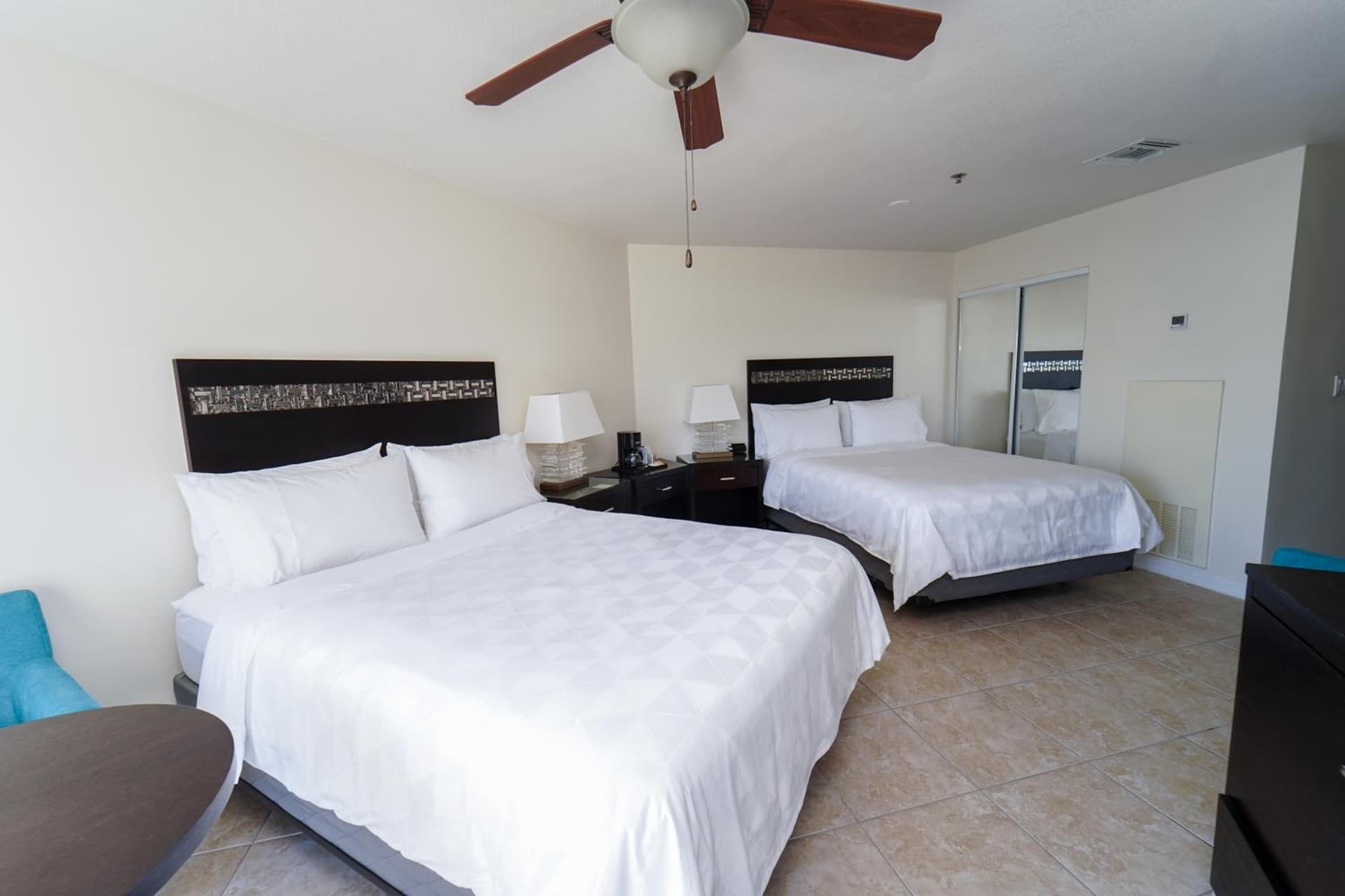 Holiday Inn Resort Grand Cayman by IHG - Photo 37