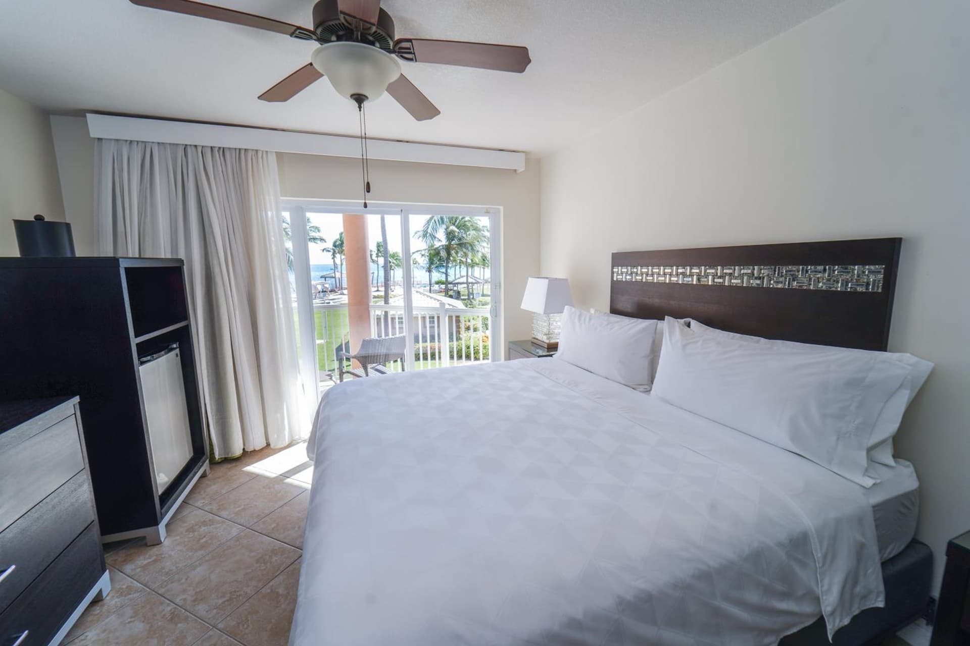 Holiday Inn Resort Grand Cayman by IHG - Photo 253