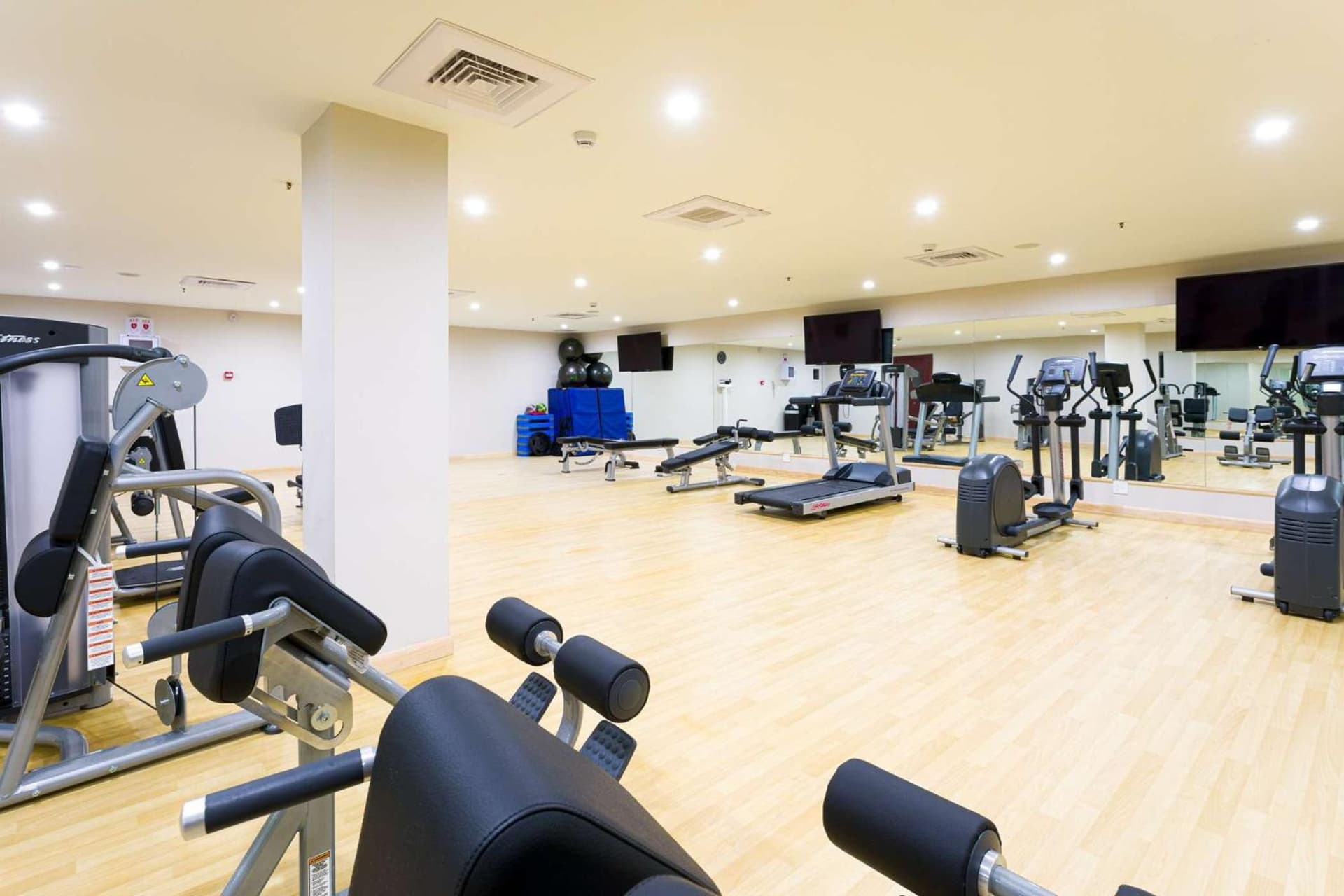 Sonesta Maho Beach All Inclusive Resort Casino & Spa - Photo 6