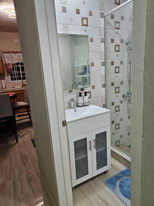 SG Apartment Complex (Apt #1) - Photo 14