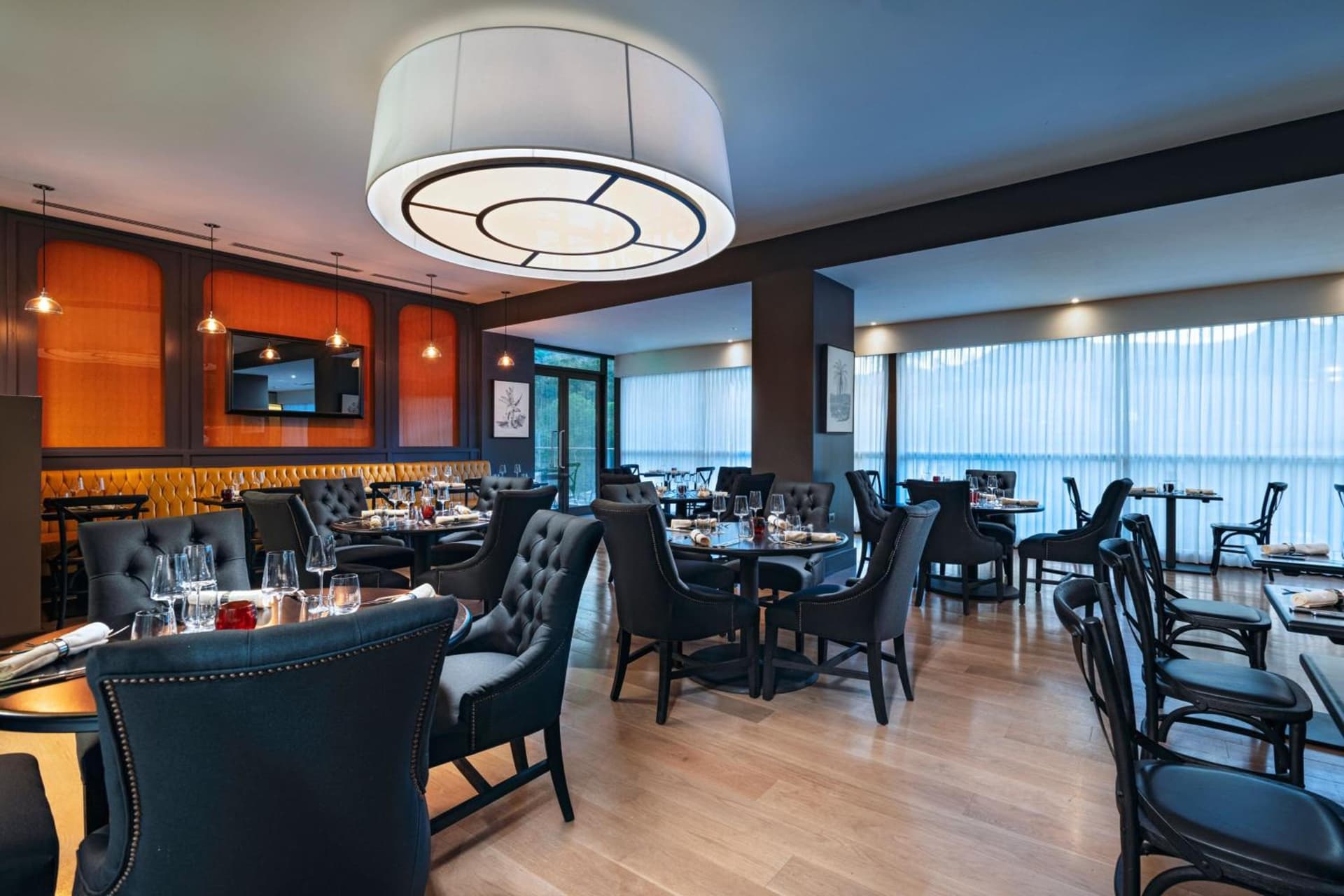 The BRIX Autograph Collection - Photo 31