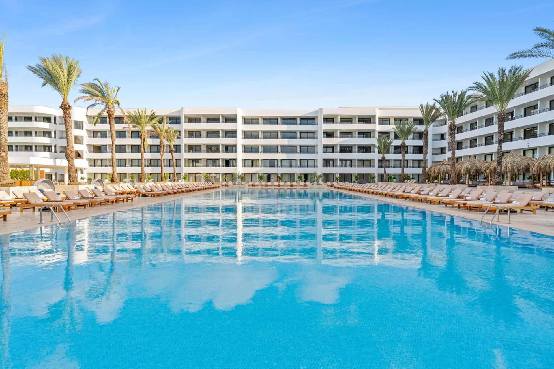 The Rif At Mangrove Beach Corendon Curacao All-Inclusive, Curio by Hilton - hotel in Pater Euwenswegs 31A, Willemstad