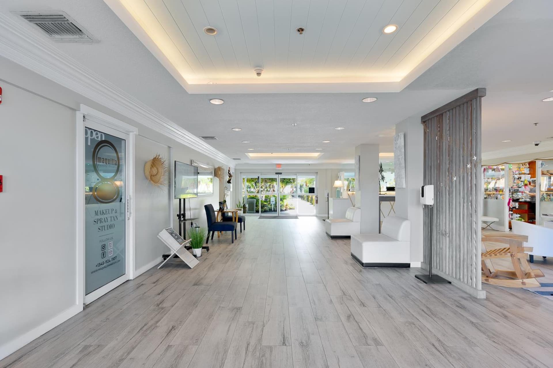 Holiday Inn Resort Grand Cayman by IHG - Photo 97