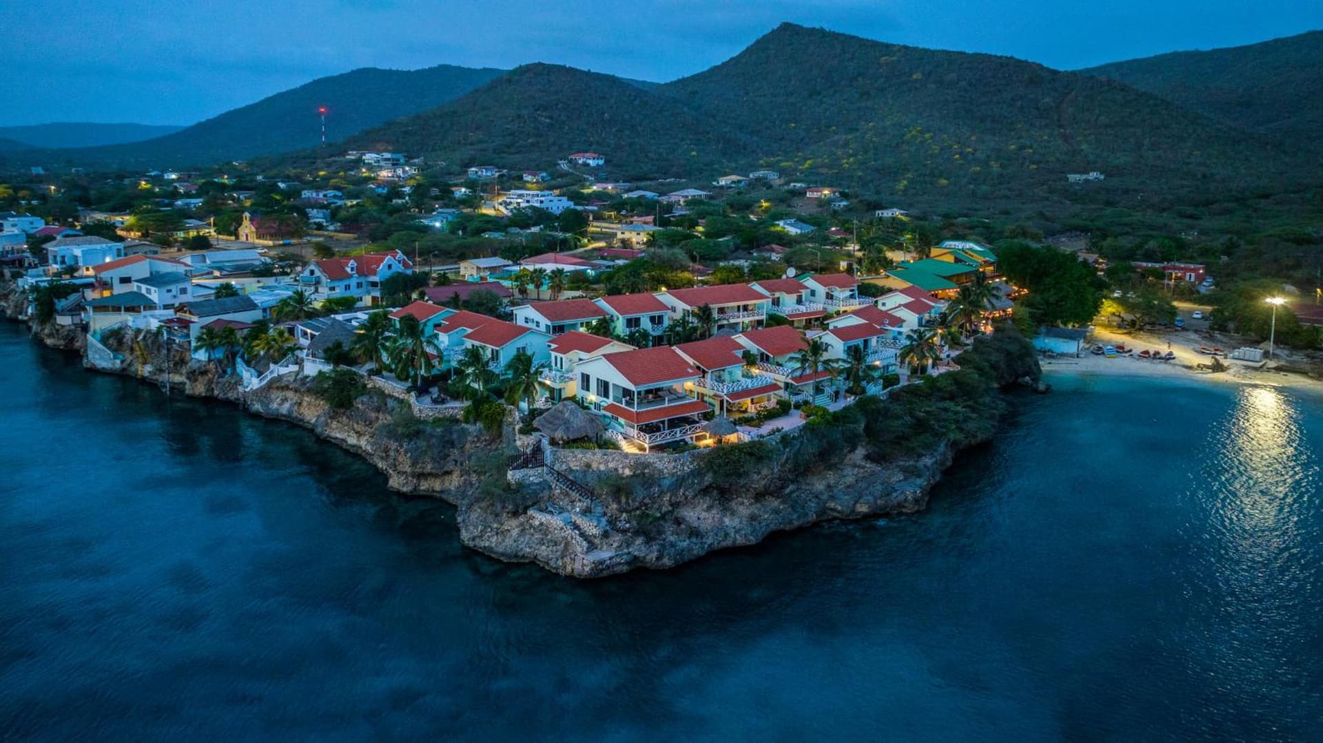 Lagoon Ocean Resort - Photo 24