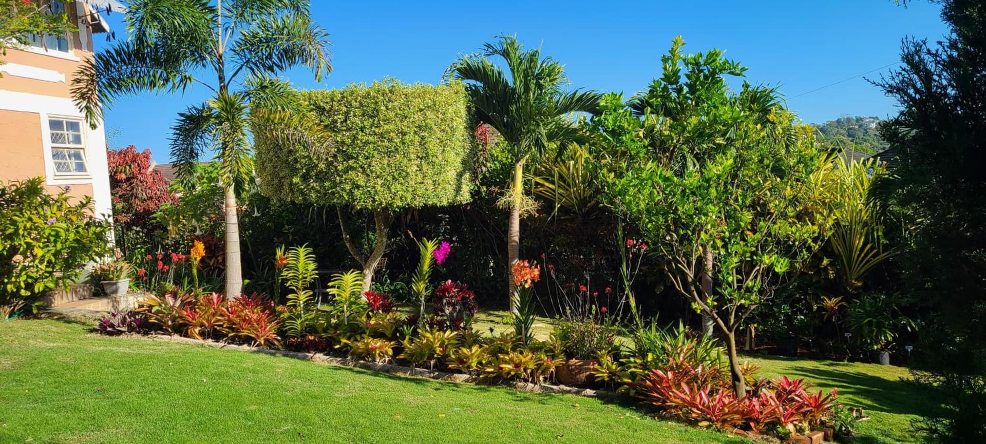 The Villa Retreat - Photo 10