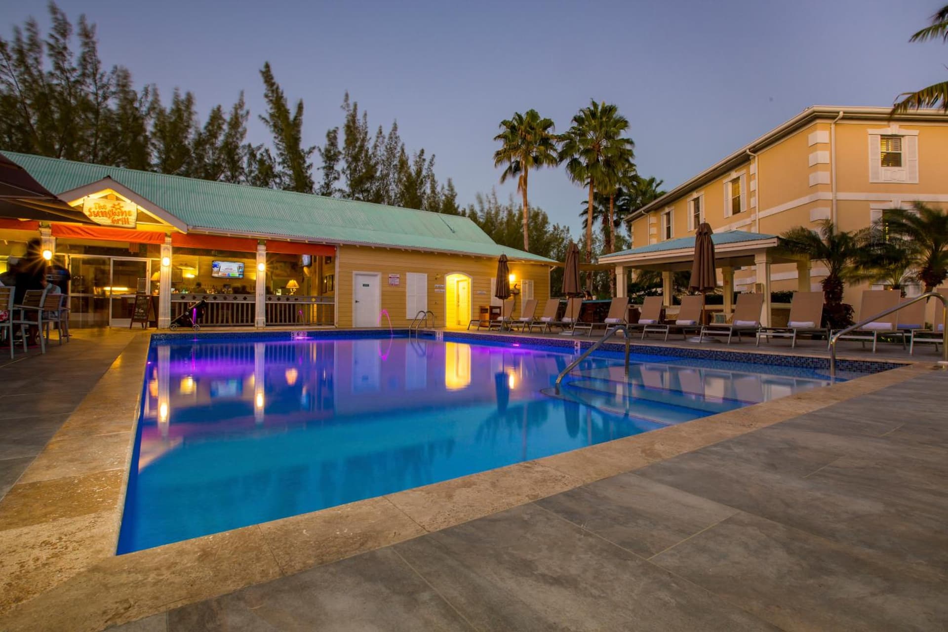 The Sunshine Hotel and Suites - Photo 33