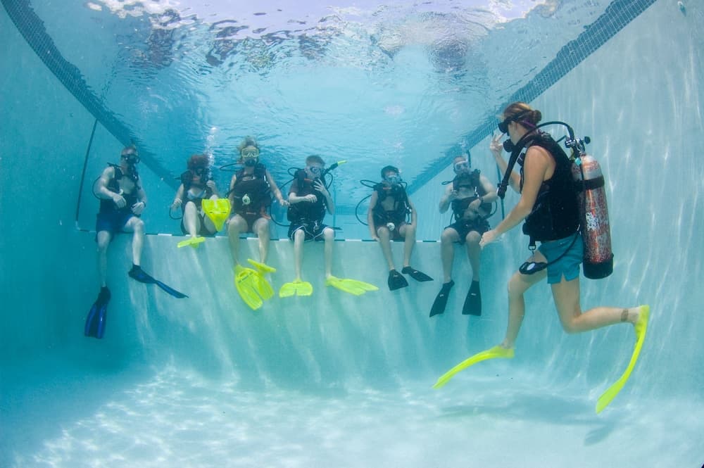 Compass Point Dive Resort - Photo 11