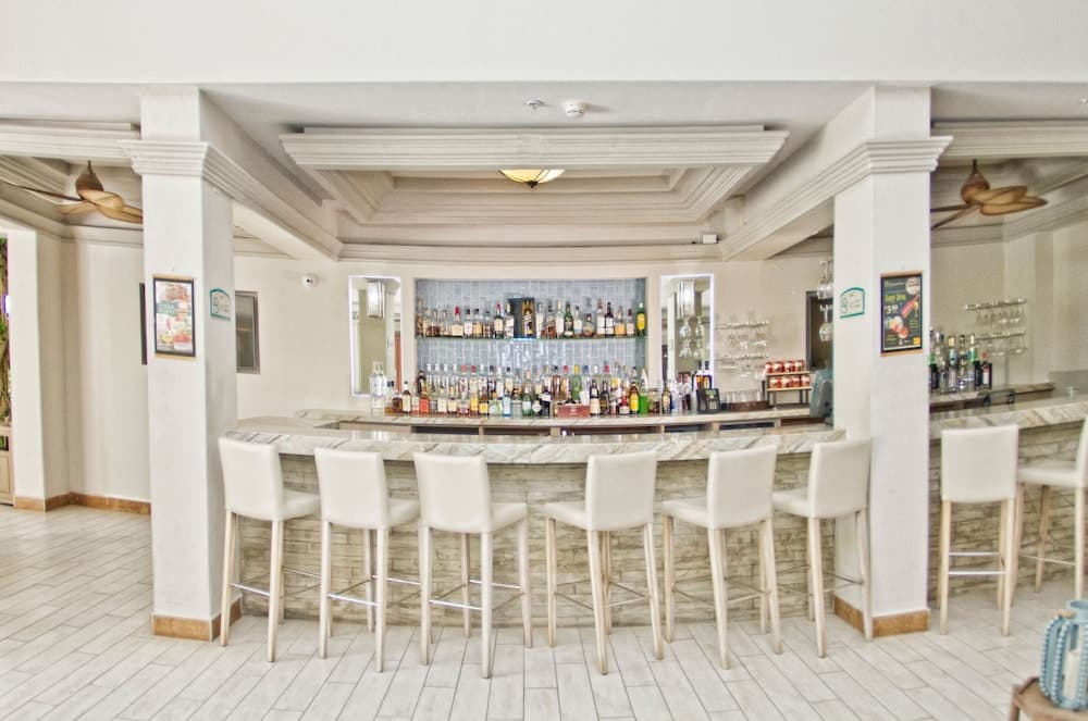 Rincon Beach Resort - Photo 2