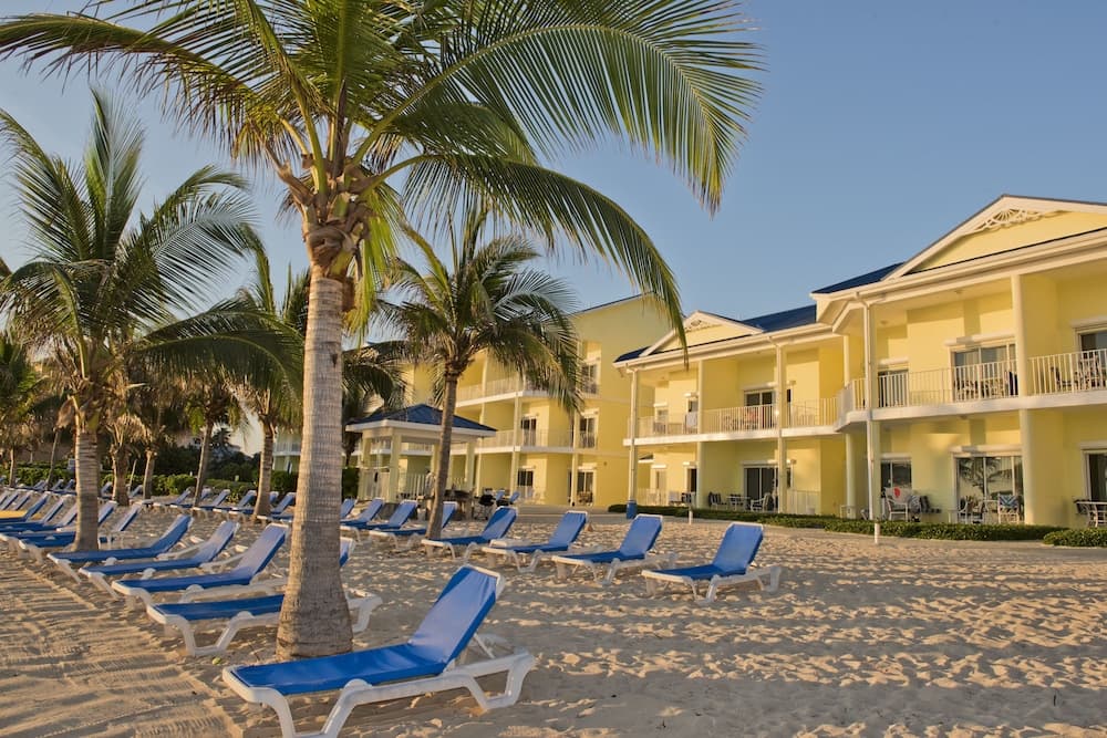 Wyndham Reef Resort Grand Cayman - Photo 4