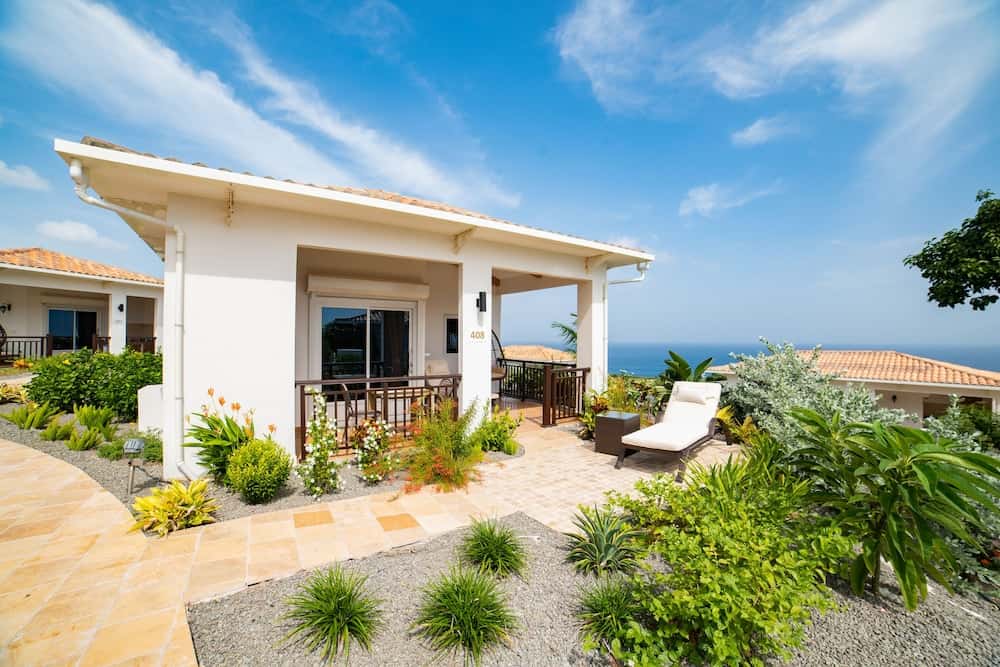 Golden Rock Dive And Nature Resort - hotel in Behind the mountain #21, Oranjestad