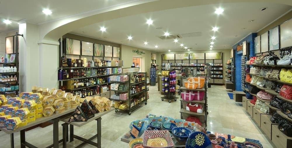 The Crane Resort - Photo 5