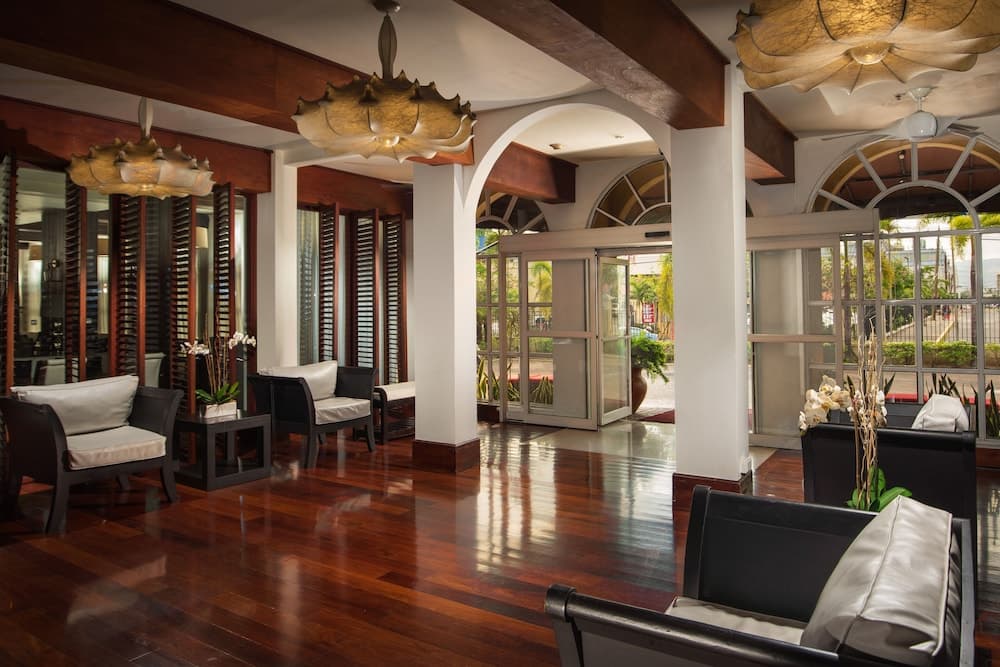 S Hotel Kingston - Photo 3