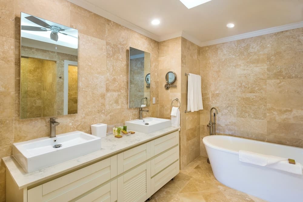 The Crane Resort - Photo 82