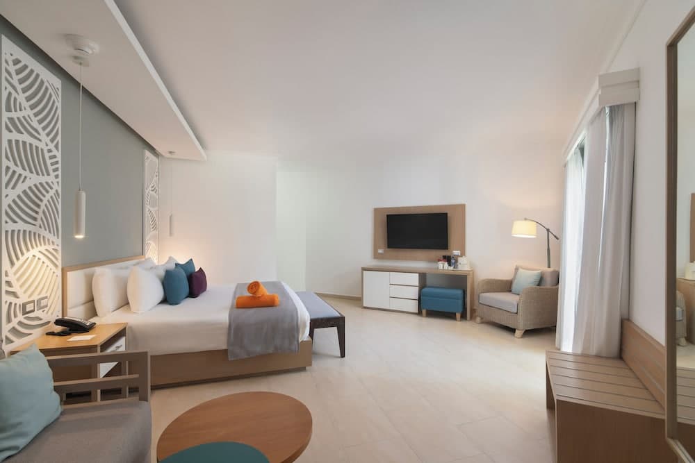 Wyndham Alltra Samana All-Inclusive Resort - Photo 12