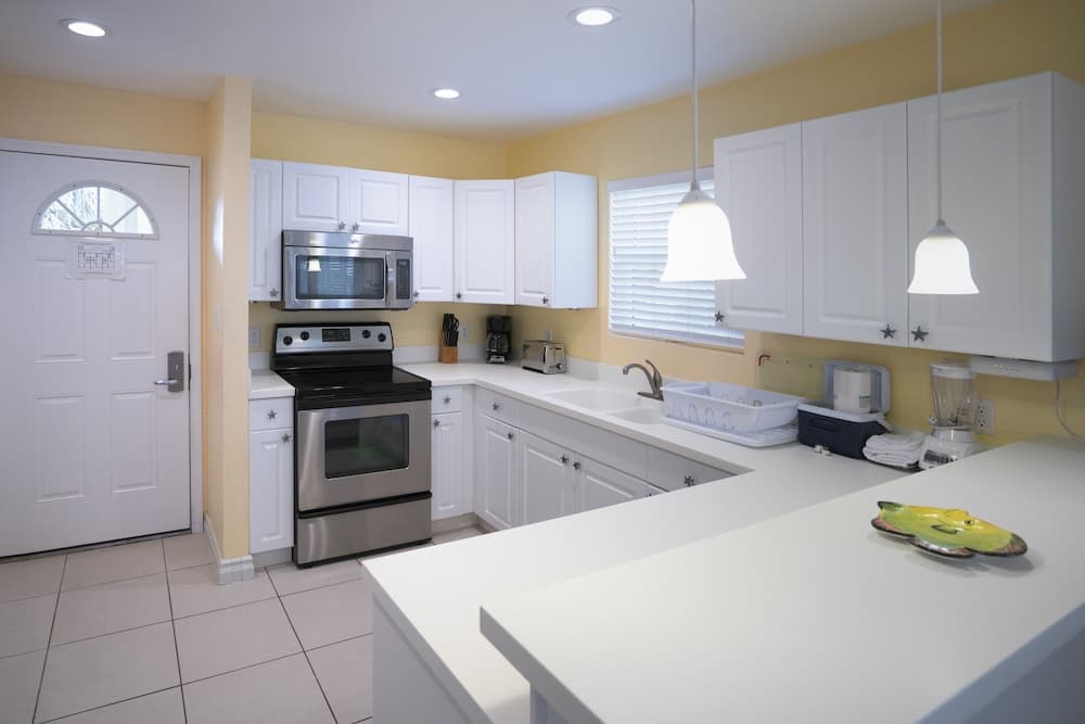 Compass Point Dive Resort - Photo 6