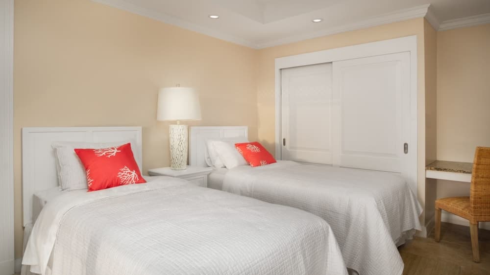 The Crane Resort - Photo 21