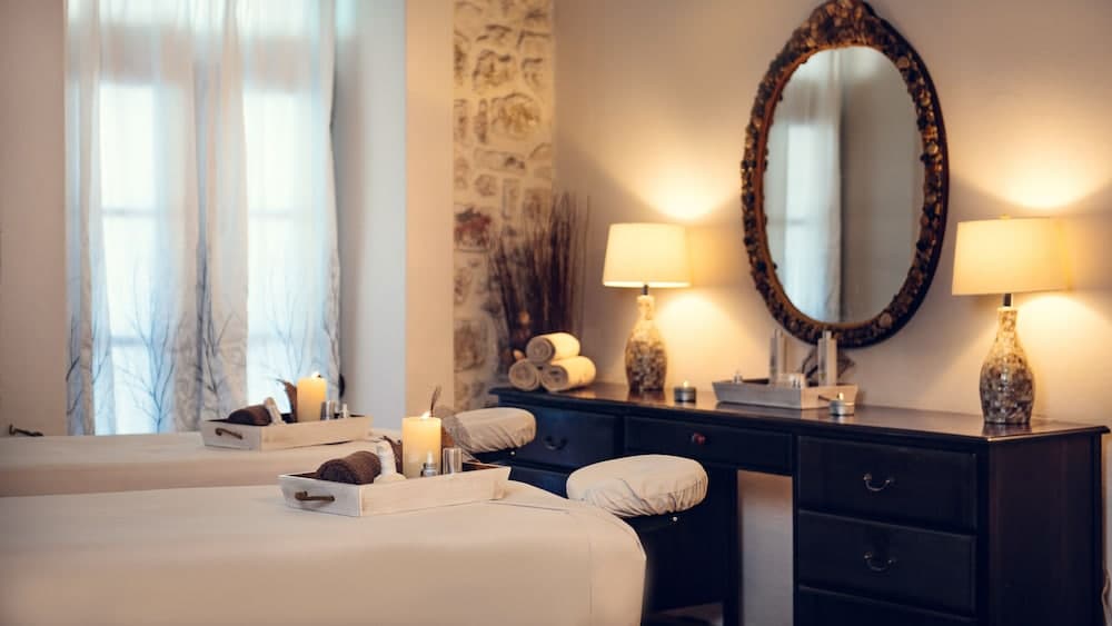 The Crane Resort - Photo 11