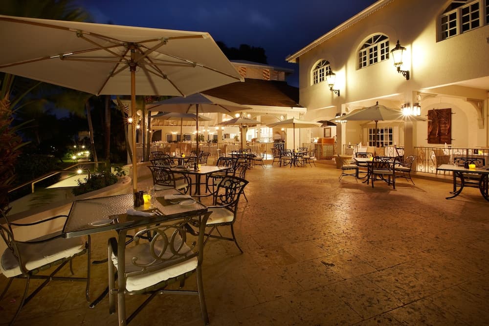 Blue Waters Resort & Spa - Photo 33