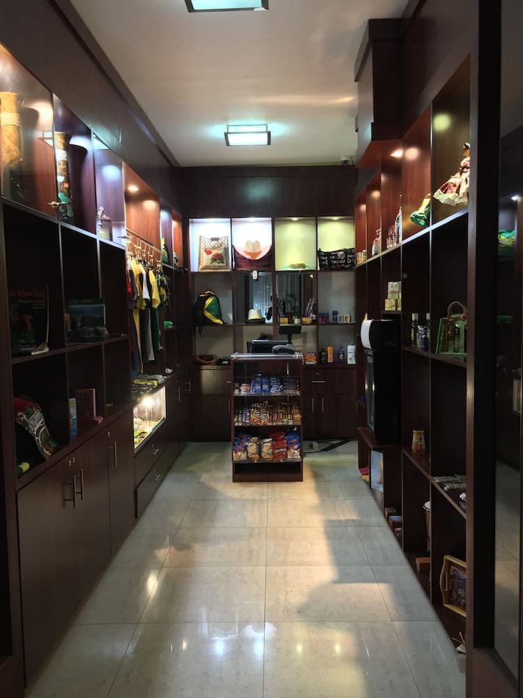 S Hotel Kingston - Photo 36