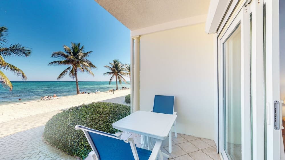 Wyndham Reef Resort Grand Cayman - Photo 13