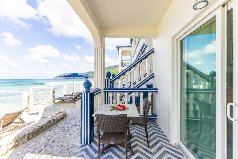 Sebastian's on the Beach - Photo 39