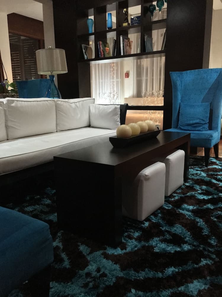 S Hotel Kingston - Photo 8