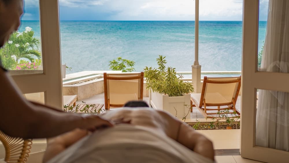 Blue Waters Resort & Spa - Photo 22