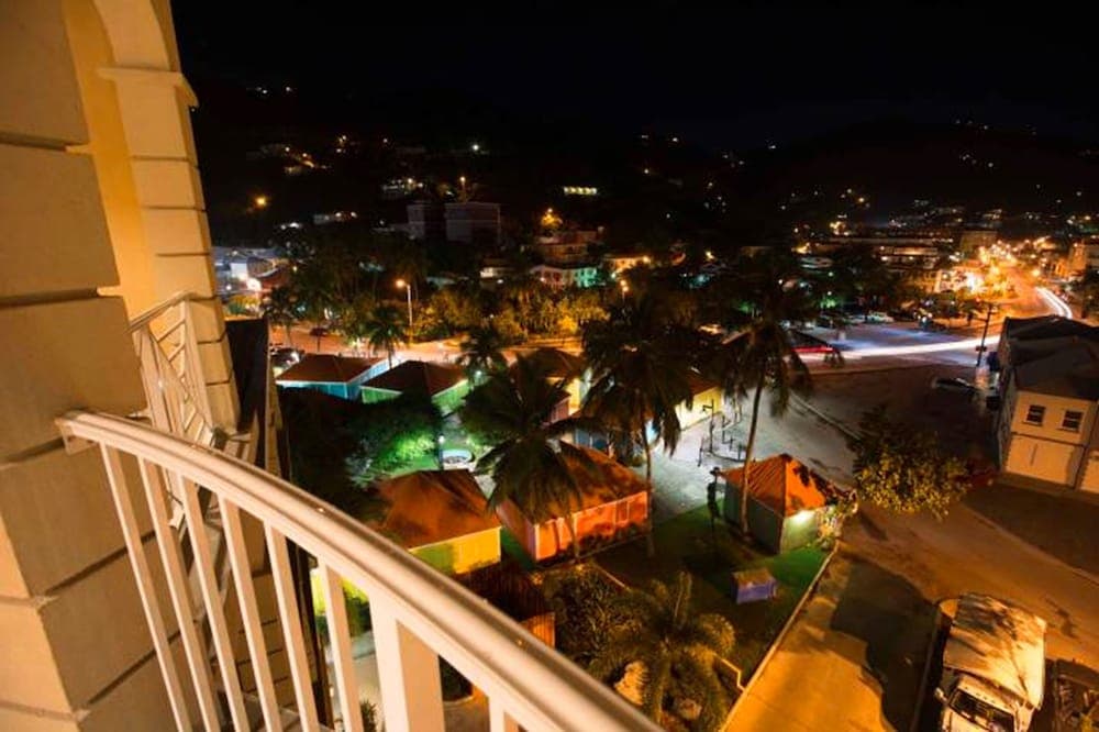 Maria's By the Sea Hotel - Photo 13