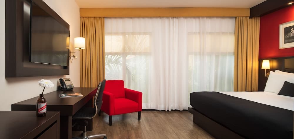 S Hotel Kingston - Photo 48